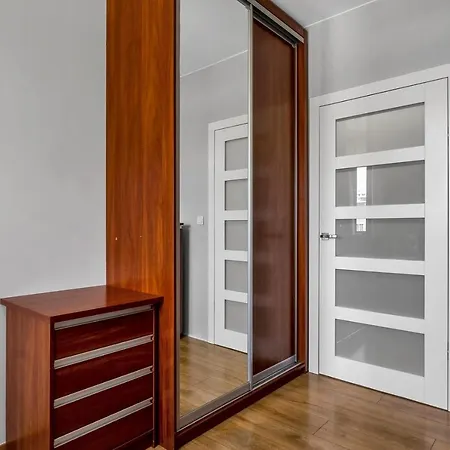 アパート Lazurowa 2-bedroom *
